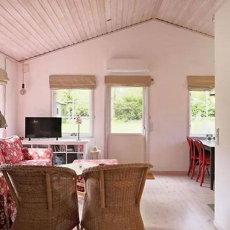 6 Person In Dronningm Lle Holiday home